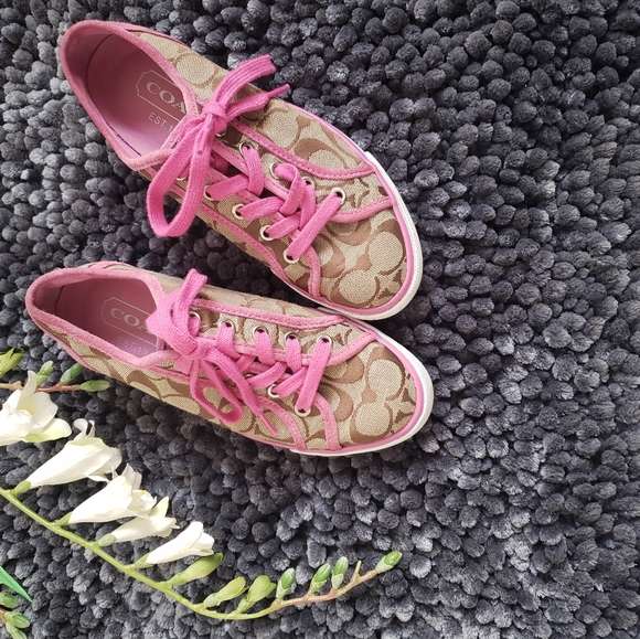 Coach Dawnell Low Top Fashion Sneakers Sz5.5 - Picture 2 of 16